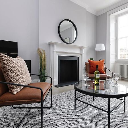 Joivy Luxurious Apt On Notable George Street Edimburgo Exterior foto