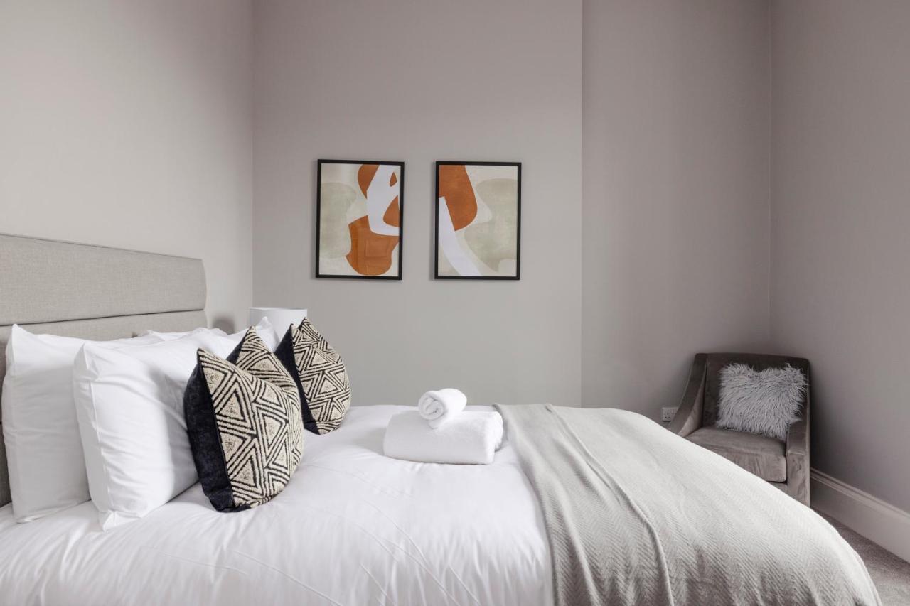 Joivy Luxurious Apt On Notable George Street Edimburgo Exterior foto