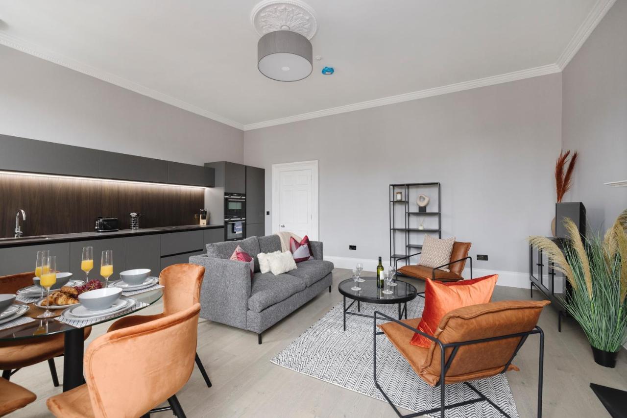 Joivy Luxurious Apt On Notable George Street Edimburgo Exterior foto