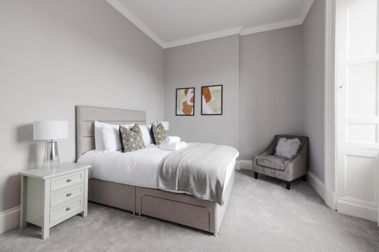 Joivy Luxurious Apt On Notable George Street Edimburgo Exterior foto