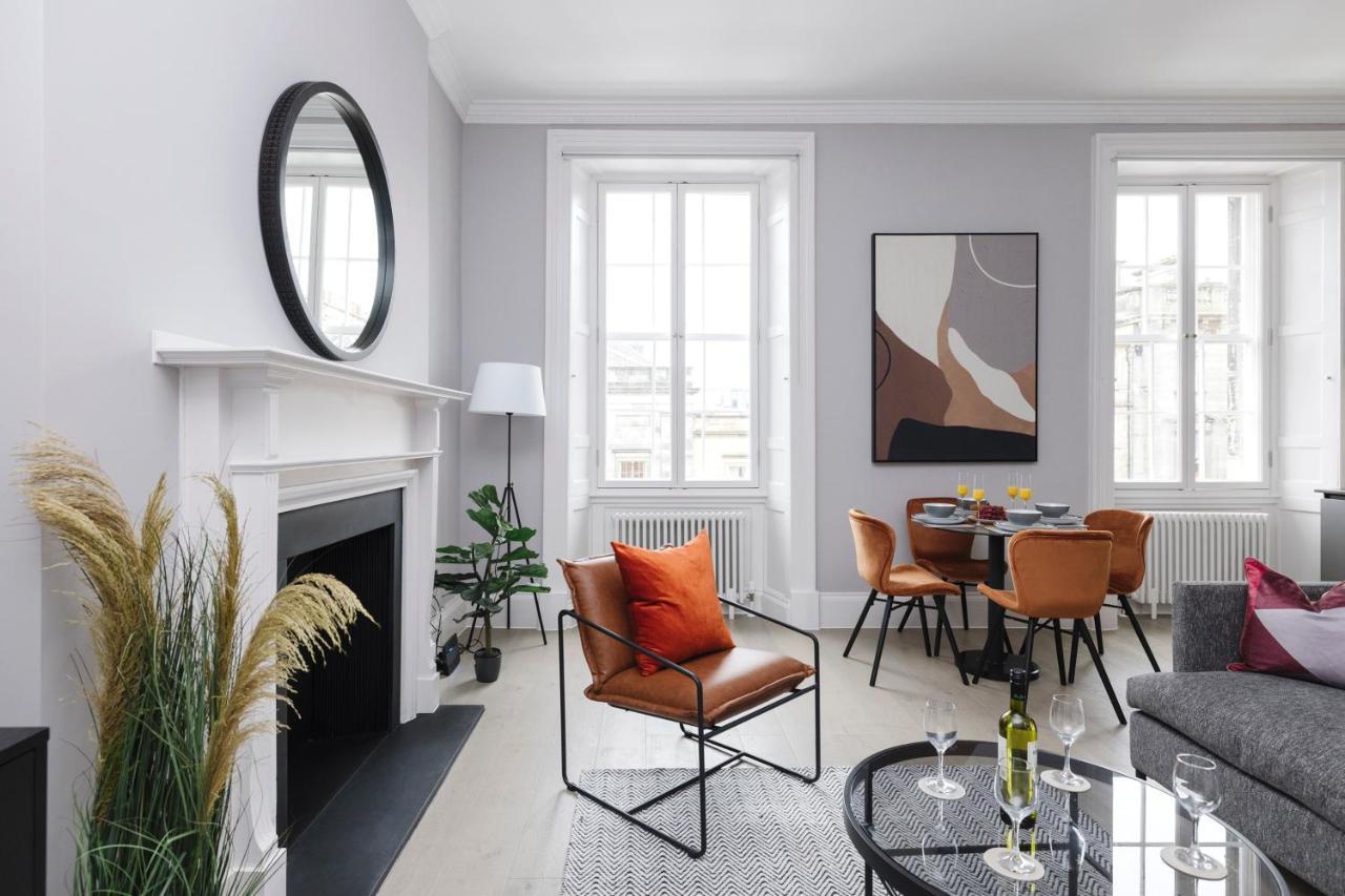 Joivy Luxurious Apt On Notable George Street Edimburgo Exterior foto